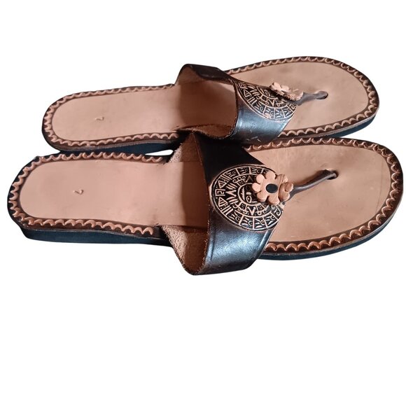Vintage Women's Sandals Size 7 Aztec Sun Dial Leather Flip Flops 1980's Mexico - Picture 2 of 6